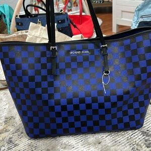 MK Tote